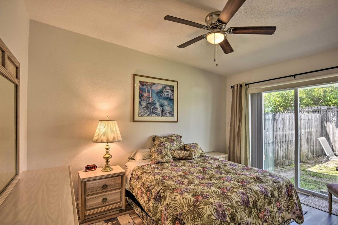 Sunny Cocoa Beach Home Walk To Sea And Attractions! Exterior photo